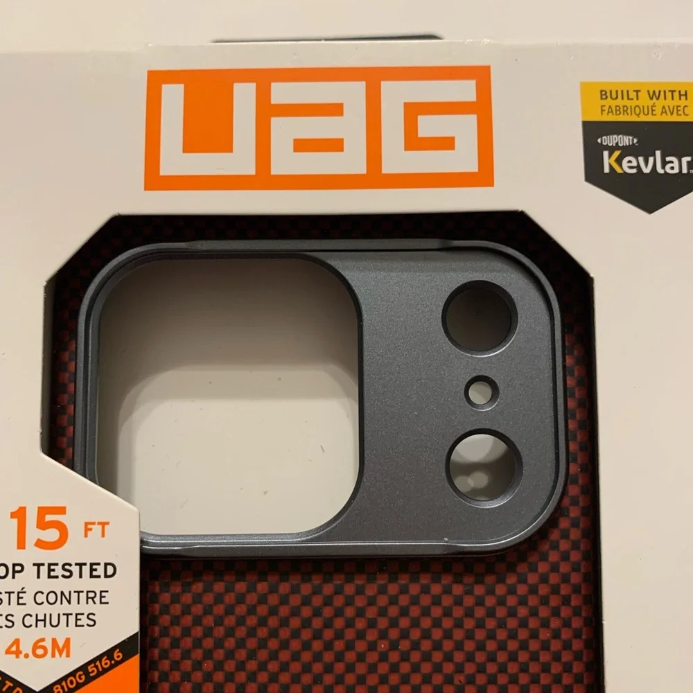 URBAN ARMOR GEAR iPhone 17 Pro Case Fibr Armr Solar Flare/Charcoal